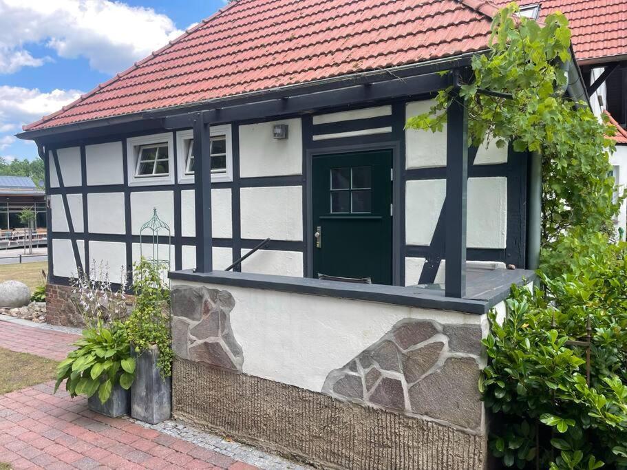 Ferienwohnung Im Landhaus Labes Нойглобсов Экстерьер фото